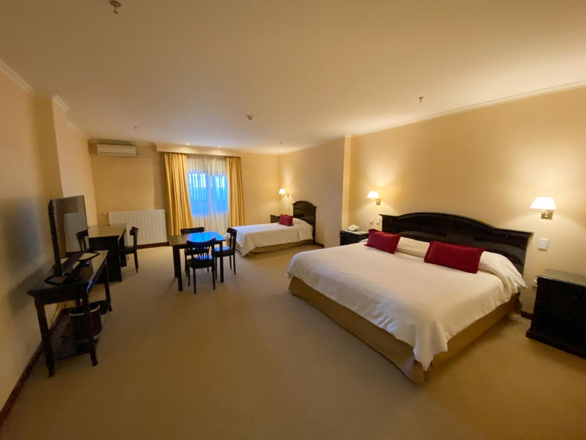 Hotel Status